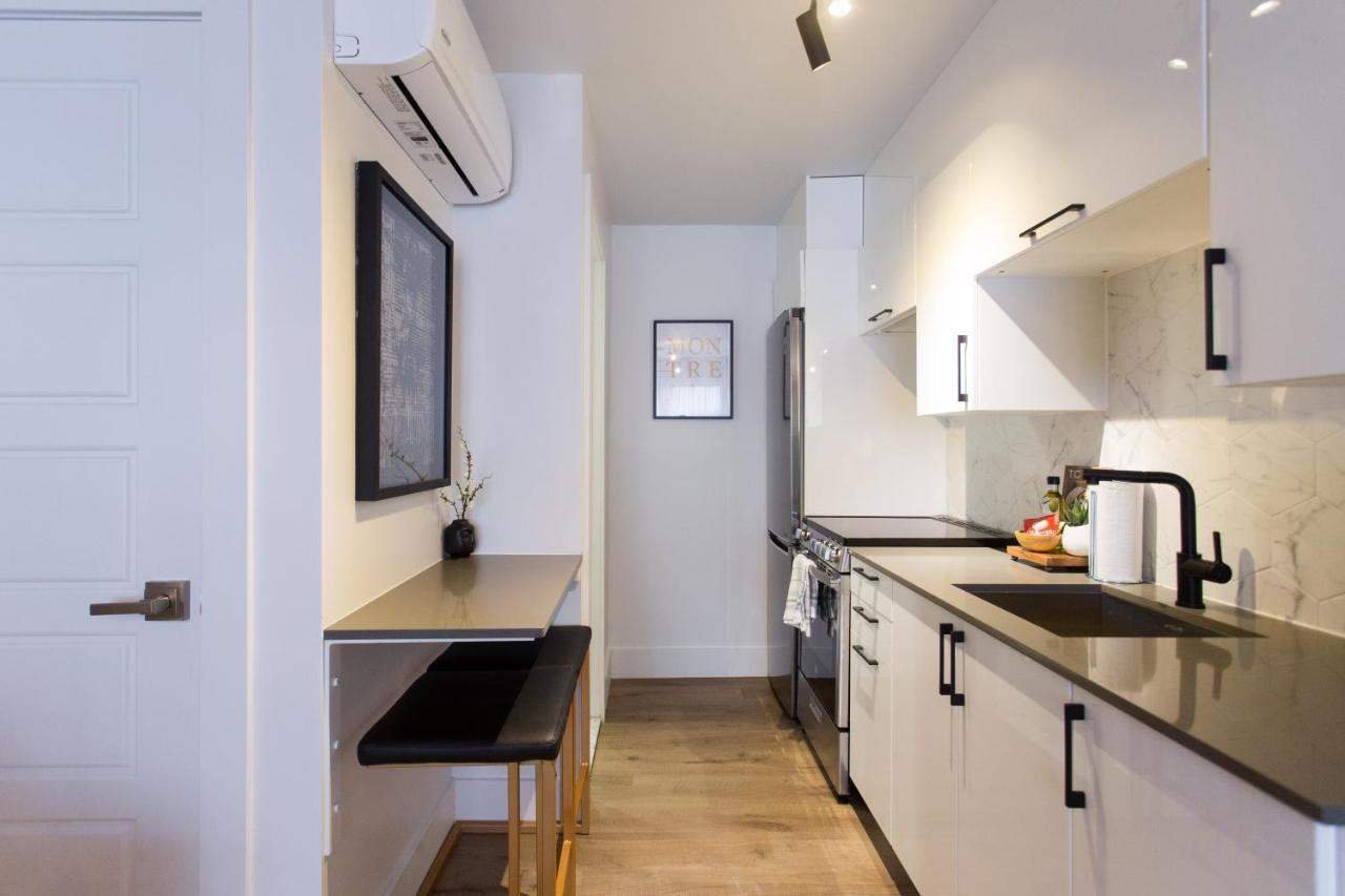 Fun & Funky Little Italy Studio With Full Kitchen By Den Stays มอนทรีอัล ภายนอก รูปภาพ